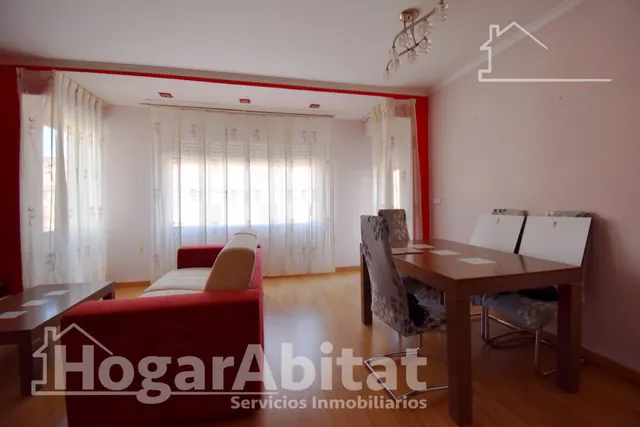 Extraordinaria amplitud en este luminoso primer piso con terrazas y trastero — 20