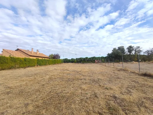 Parcela de 1000m2 en Urb El Soto — 5