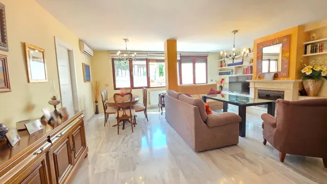 ¡increíble casa adosada con piscina privada en urbanización azahar! — 6