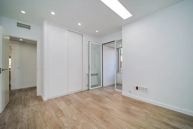 Piso 3 habitaciones 127m² en alquiler - Tetuán — 50
