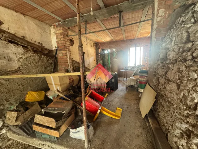 CASA PARA REFORMAR EN ARRIATE — 6