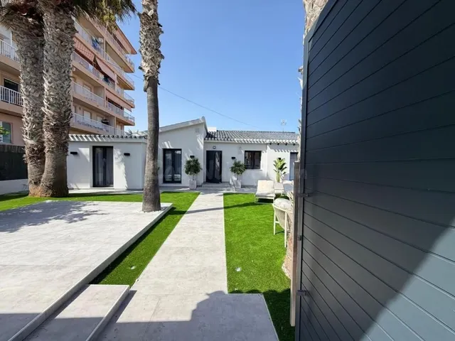 Villa 4 habitaciones 103m² en venta - Punta Prima — 3