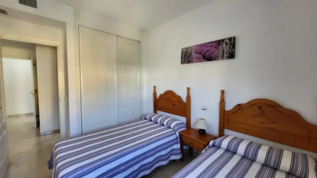Amplio apartamento de tres dormitorios con vistas panorámicas en Nueva Alcántara. — 8