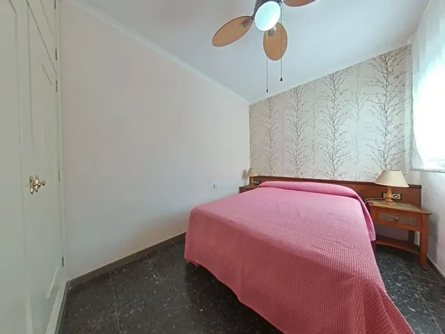 GRANDE PISO CALLE VALENCIA — 24