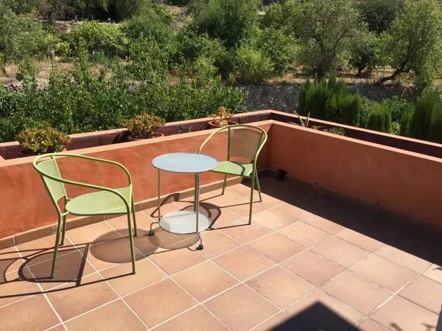 Se vende  precioso chalet casa rural con todas los servicios a las faldas del Puig campaña — 38