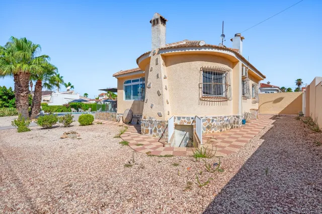 Villa 3 habitaciones 250m² en venta - Centro de la Ciudad Quesada — 48