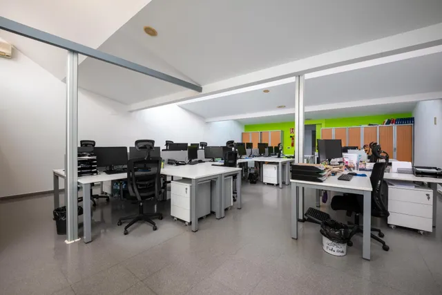 OFICINA - MATARÓ (CENTRE) — 16