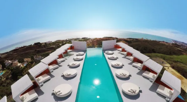 LLAVE EN MANO. ÁTICO IMPRESIONANTE CON ENORME TERRAZA, ORIENTACIÓN SUR Y VISTAS PANORÁMICAS AL MAR — 35