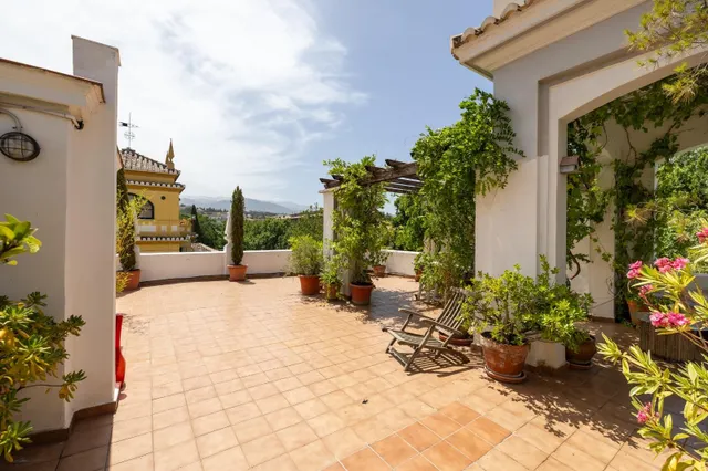 Vivienda exclusiva de planta completa con cochera y espectacular terraza panorámica — 34