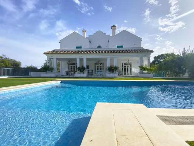 Chalet 13 habitaciones 1002m² en venta - Marbella