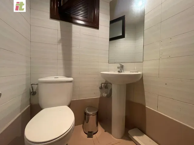 Oportunidad de mercado, local bonito y amplio. — 10