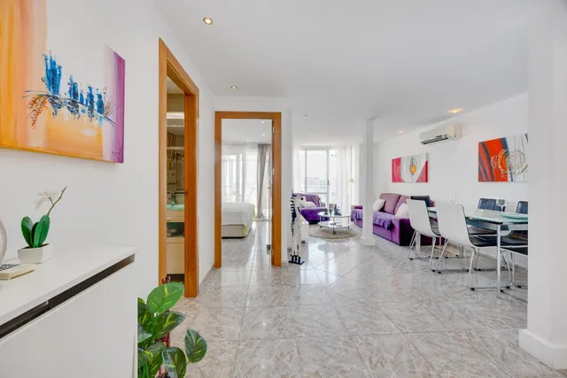 Apartamento de dos dormitorios, en primera línea, con fantásticas vistas al mar — 24