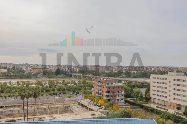 Vivir frente al guadiana, con vistas al parque y a la alcazaba de Badajoz — 31