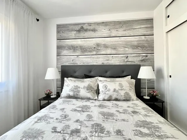Apartamento con terraza, provincia de Alicante, Torrevieja. 1 habitación, 38 m2, 1 kilómetro al mar — 25