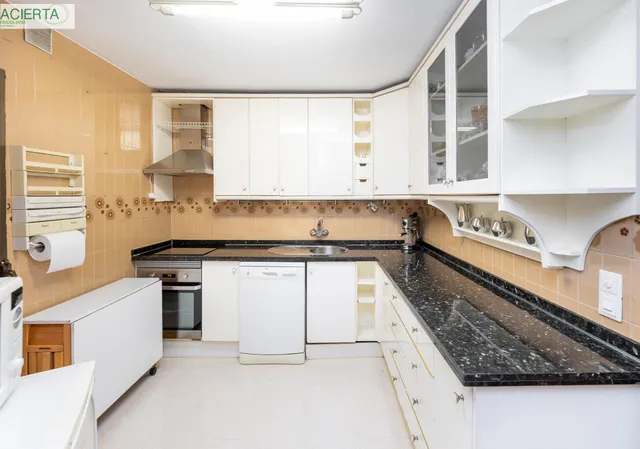 VIVIENDA EN ZONA CENTRO - ALHAMAR, CON PLAZA DE GARAJE Y CALEFACCIÓN — 11