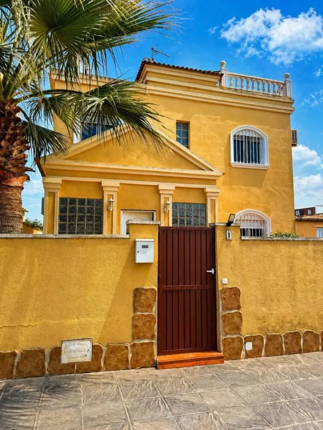Villa 3 habitaciones 86m² en venta - Parque las naciones — 49