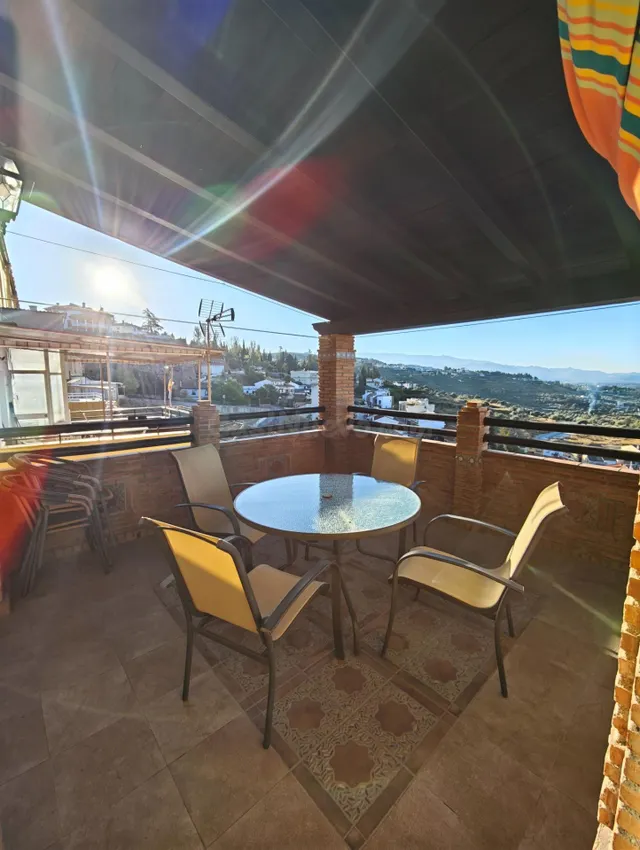 Casa pareada en Alfacar con terraza y espectaculares vistas