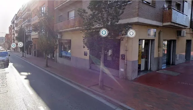 LOCAL COMERCIAL en VENTA — 10