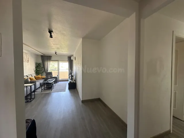 EXCLUSIVA VIVIENDA DE 3 DORMITORIOS CON PISCINA, TERRAZA, GA - foto 2