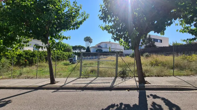 CAN TEIXIDÓ - 803 m2, 32 mts DE FACHADA — 4