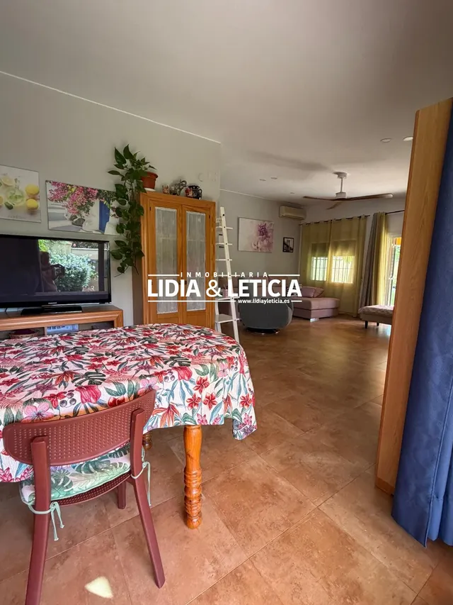 Fantástico Chalet en una sola planta — 9