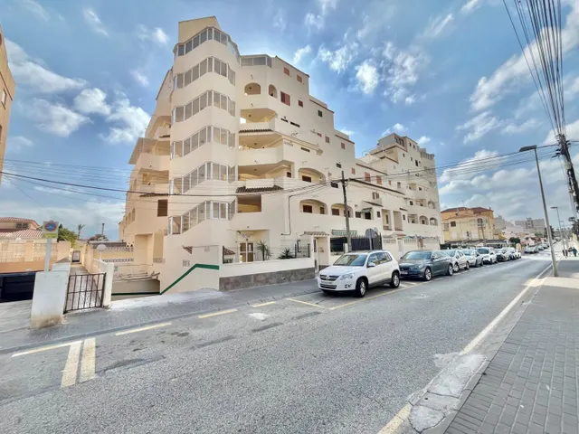 Estudio en venta de 31 m2 en Nueva Torrevieja – Torrevieja — 17