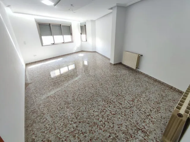 Piso en venta en Bellreguard ideal inversionistas - foto 3