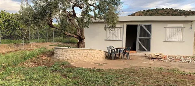 Finca rústica con construcción, agua y 1.875 m2 a pocos minutos de Sagunto — 6