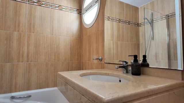 Adosado 4 habitaciones 154m² en venta - Centro — 24