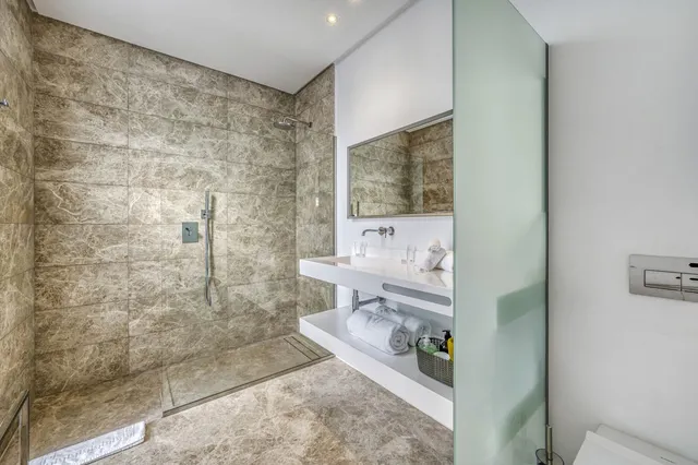 Chalet 5 habitaciones 441m² en venta - Costa Del Sol — 23