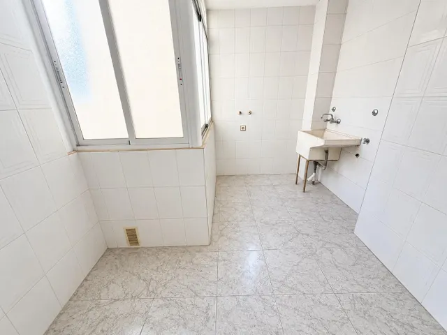 Luminosa vivienda en uno de los edificios más emblemáticos de la gran vía de Caravaca de la Cruz — 12