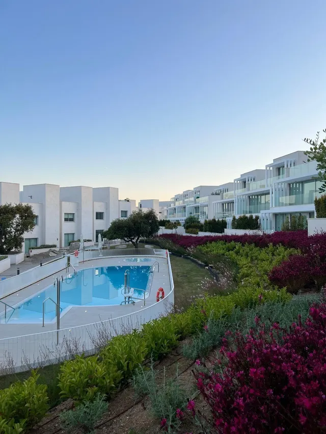 **Exclusivo chalet adosado en Sotogrande Alto: elegancia, confort y calidad de vida** — 13
