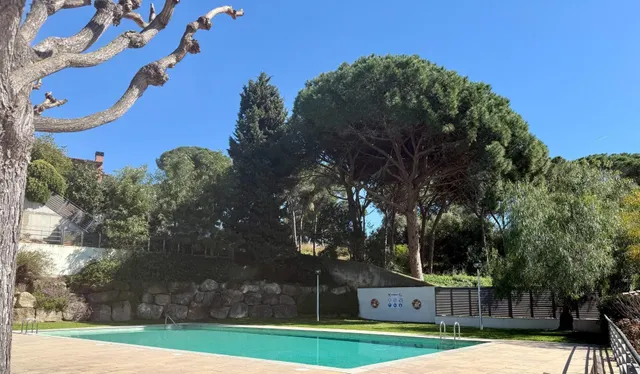 NUEVO PRECIO · Piso en el centro de Alella con terraza al sur, piscina, parking y trastero — 36