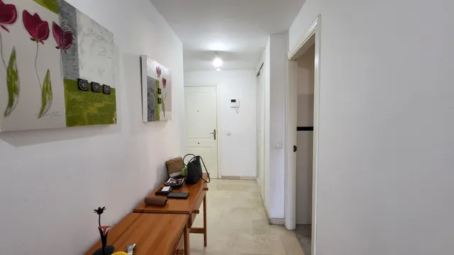 Amplio apartamento de tres dormitorios con vistas panorámicas en Nueva Alcántara. — 13
