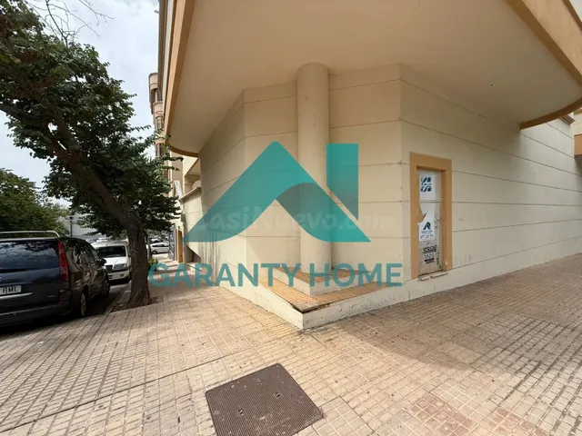 ¡LOCAL COMERCIAL EN ALQUILER EN ZONA EROSKI – GRAN POTENCIAL - foto 4