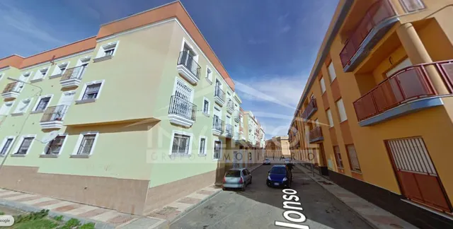 VIVIENDA DE PLANTA BAJA EN CALLE RAFAEL ALONSO — 3
