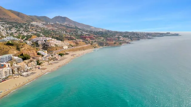 Fuengirola, Zona Higuerón -  Ático 3 Dormitorios, 2 plazas Garaje, Trastero, Piscina Comunitaria — 10