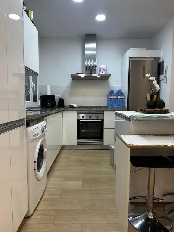 Alquiler de habitación en piso reformado de 89 m2 | 3 dormit - foto 5