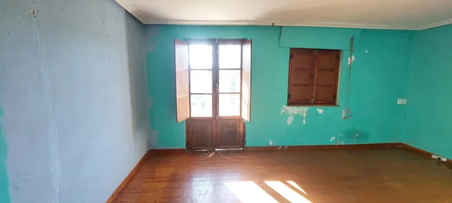 CASA DE 4 DORMITORIOS EN GANZO — 33