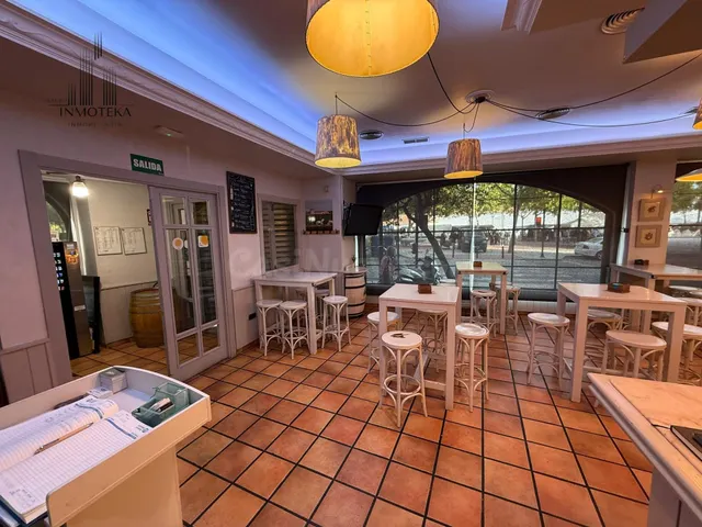 REF: C135 GRUPO INMOTEKA INMOBILIARIA TRASPASA RESTAURANTE Z - foto 3