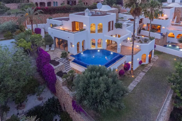 Villa de Estilo Finca Mediterránea con Vistas al Mar en Moraira — 2