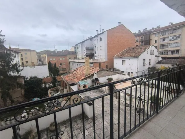 Amplio y Luminoso Piso en el Corazón de Briviesca con Terraz