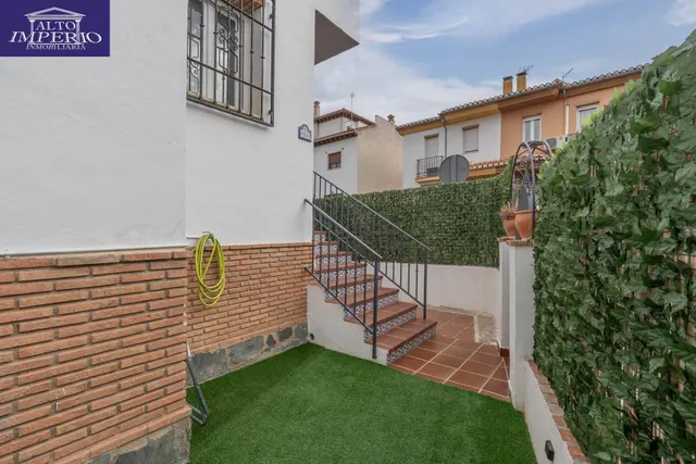 Encantadora Casa Reformada en Ogijares con Vistas y Espacios para Disfrutar — 43