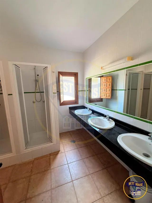 ALBERGUE EN PLENO FUNCIONAMIENTO EN CARACENILLA – GRAN OPORTUNIDAD DE INVERSIÓN — 29