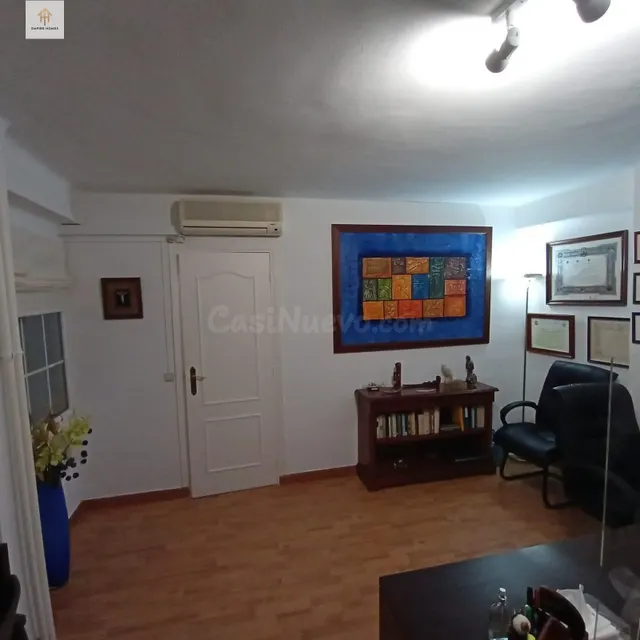Se VENDE DESPACHO PROFESIONAL en zona CENTRO Cáceres - foto 4
