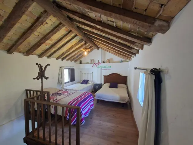 Venta casa estilo rústica con terreno.benamahoma. — 12