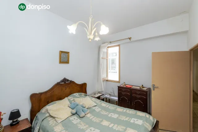 Piso para reformar junto a Plaza Einstein – 3 dormitorios y vistas despejadas — 11