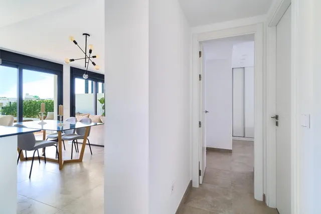 Apartamento de lujo con jardín — 9