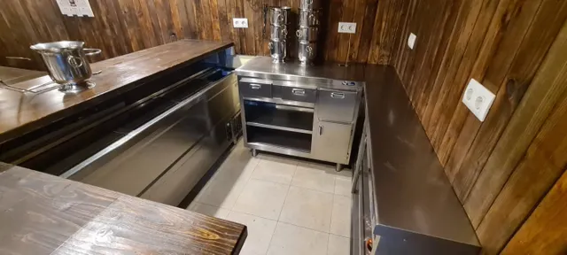 LOCAL EN LLOGUER (TRASPÀS DE NEGOCI) — 14
