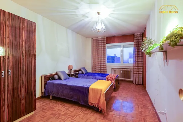 PISO EXCLUSIVO CON  TERRAZA EN CALLE AMPARO — 44